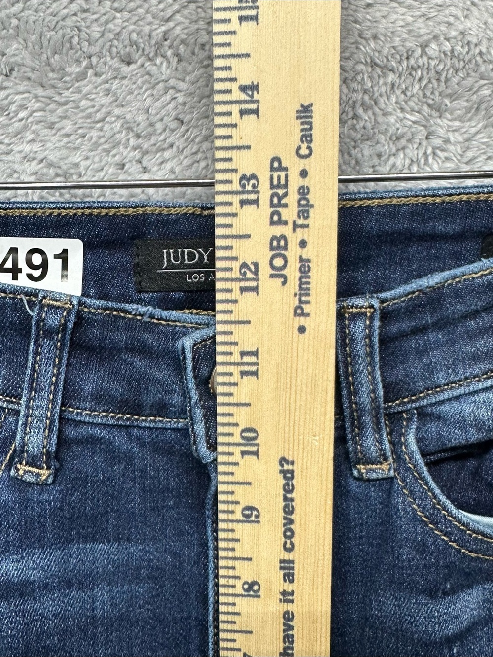 Judy Blue Wide Leg Distressed Cropped Jeans Women’s Size 3/26 Dark Wash Raw Hem - Picture 6 of 9